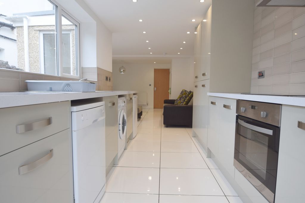 Property photo 3 of 18 Photo 15