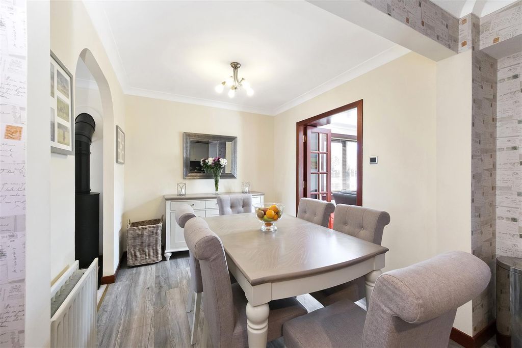 Additional image 6 of 3 bed semi-detached house for sale48 Eden Park, Cupar KY15