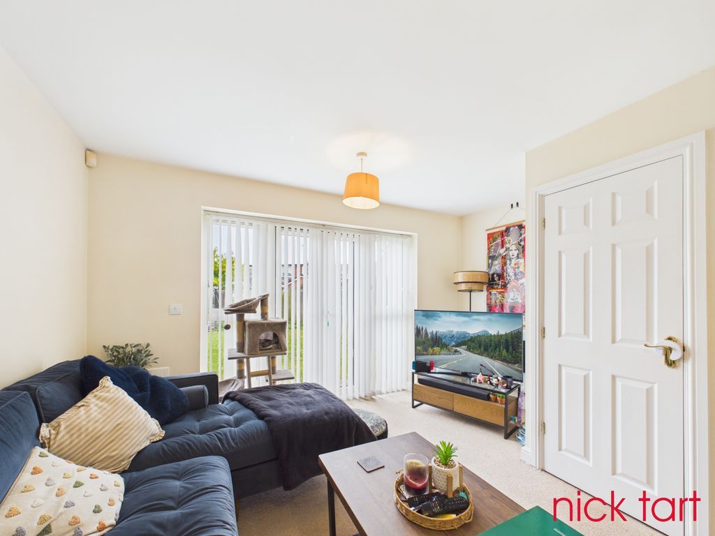 Property photo 3 of 11 Photo 7