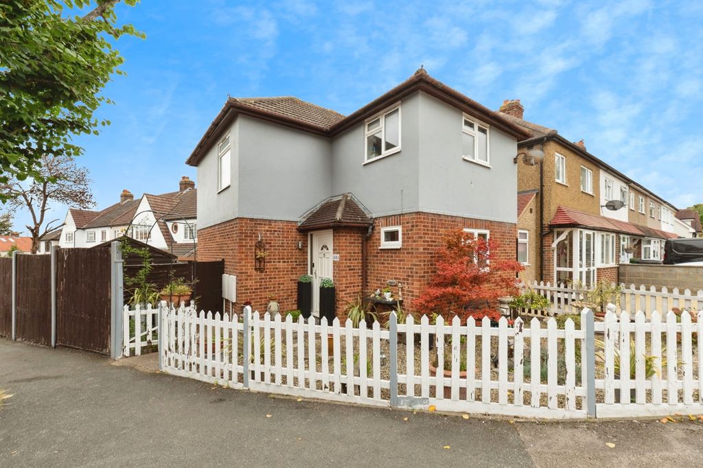 Property photo 1 of 13 Front