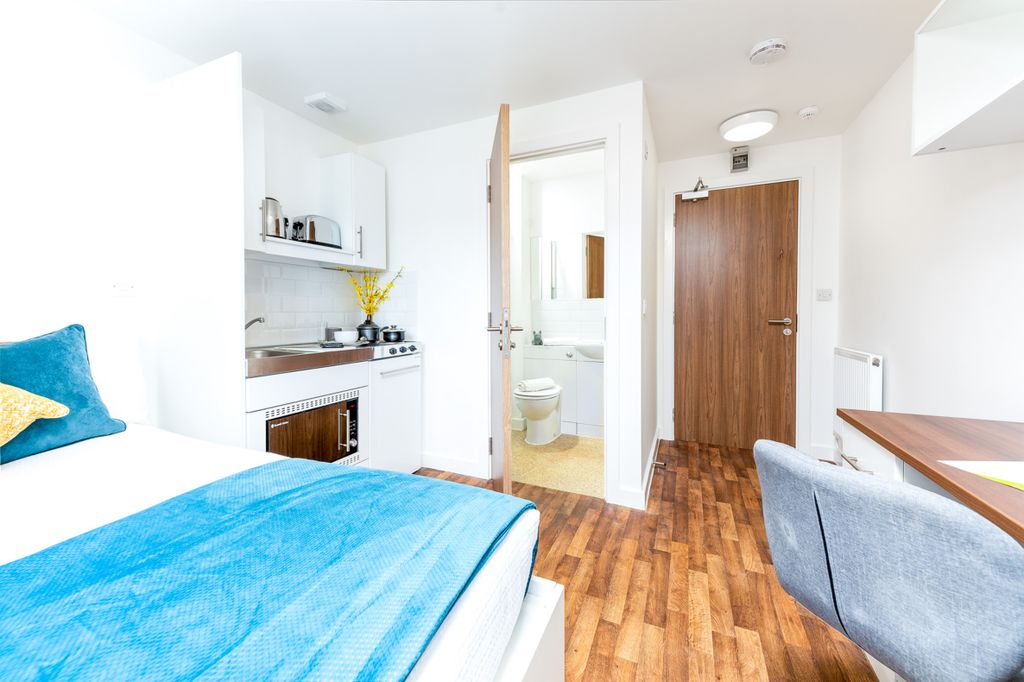 Property photo 2 of 3 Image