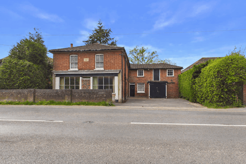 Property photo 1 of 14 A 3 Bedroom Detached Home For Sale For The First Time In 50 Years