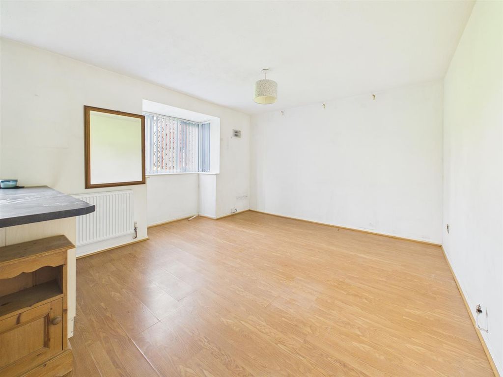 Property photo 3 of 6 Cam05510G0-Pr0186-Still004.Jpg