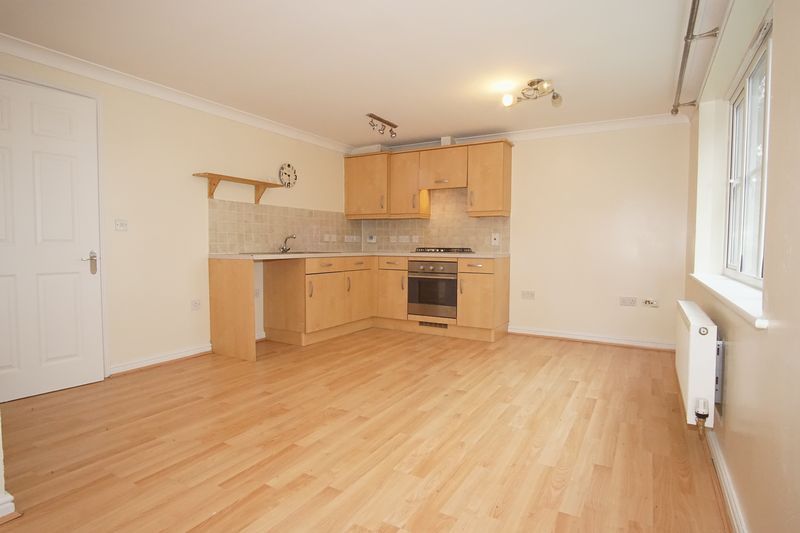 Property photo 3 of 9 Kitchen