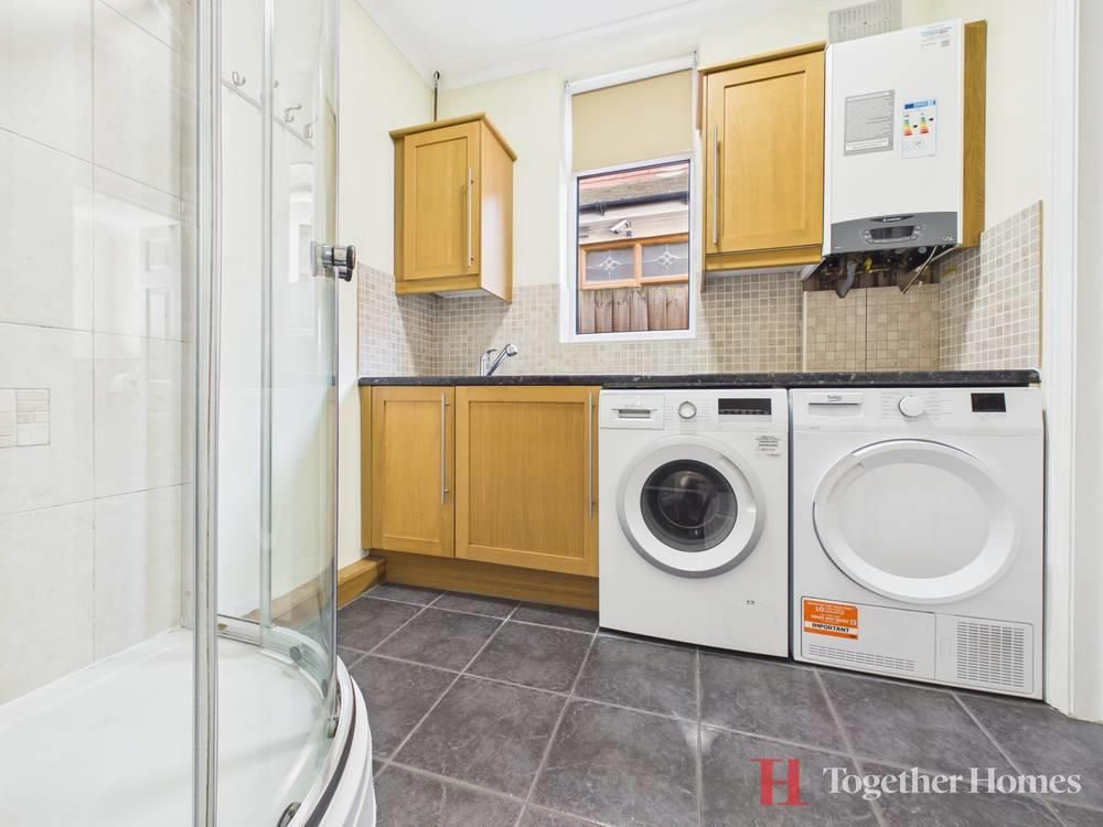 Additional image 11 of 4 bed semi-detached house for saleBlacksmiths Lane, Rainham RM13