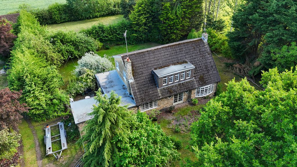 Property photo 3 of 20