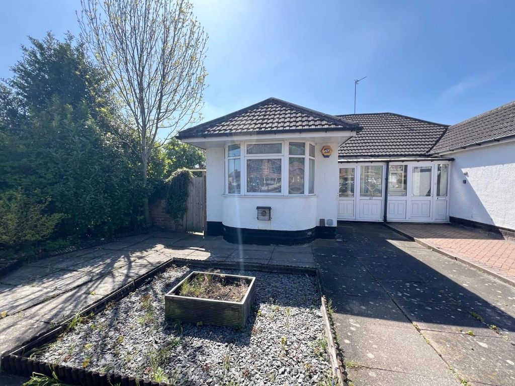 Property photo 1 of 10 Approach