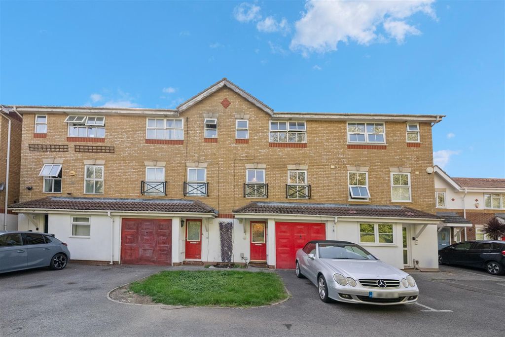Property photo 1 of 12