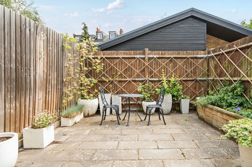Property photo 2 of 19 1454651-5-69Fdc06...