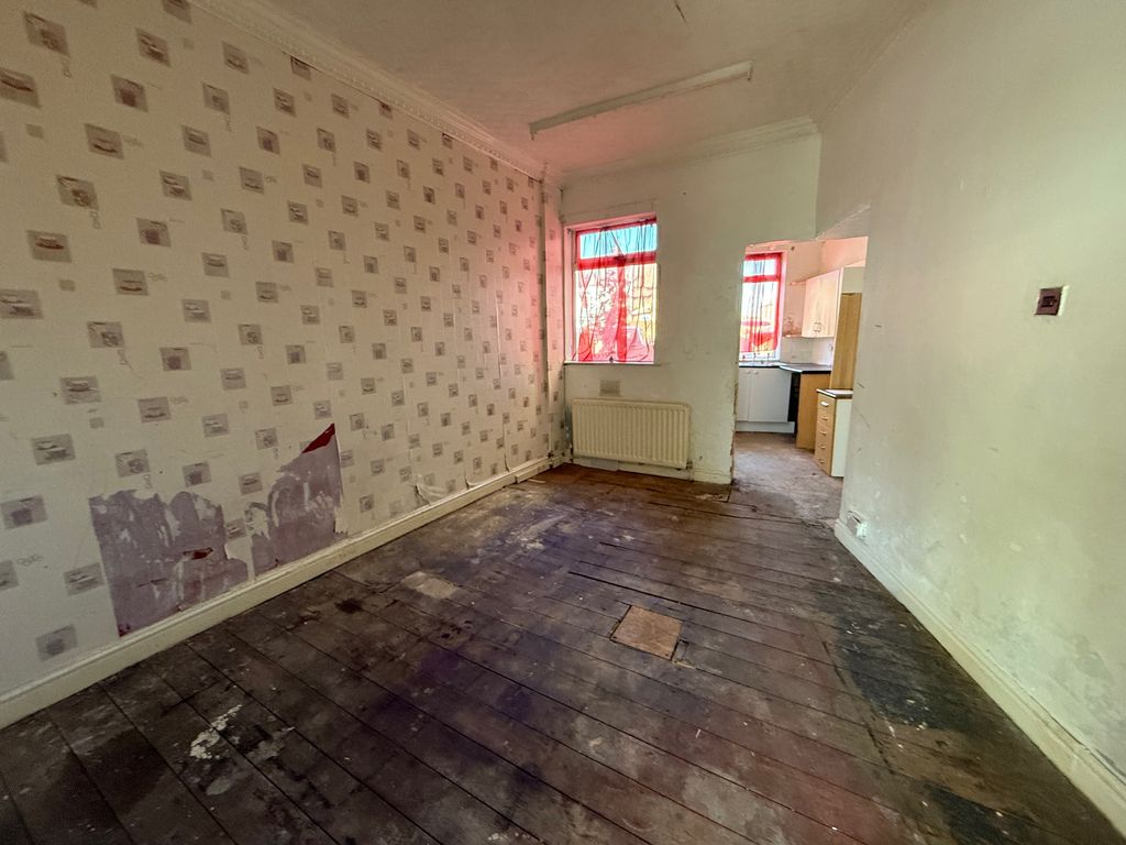 Property photo 3 of 9