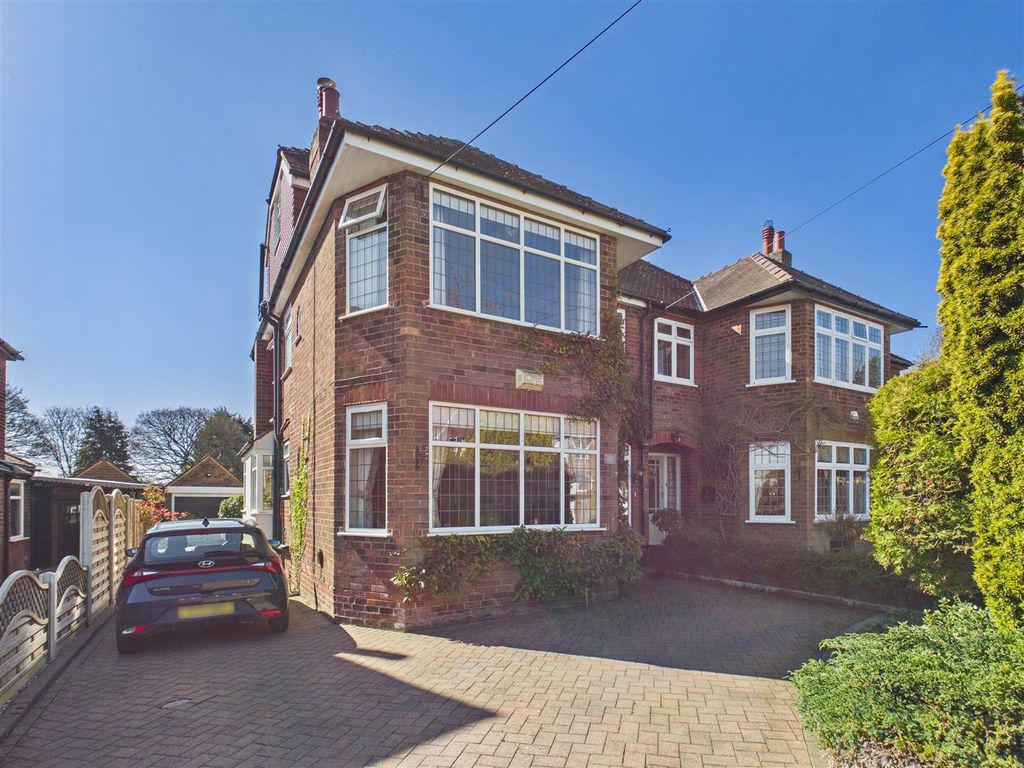 Property photo 1 of 25 Front