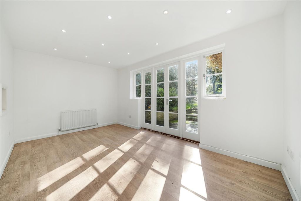 Property photo 1 of 11 1.Jpg