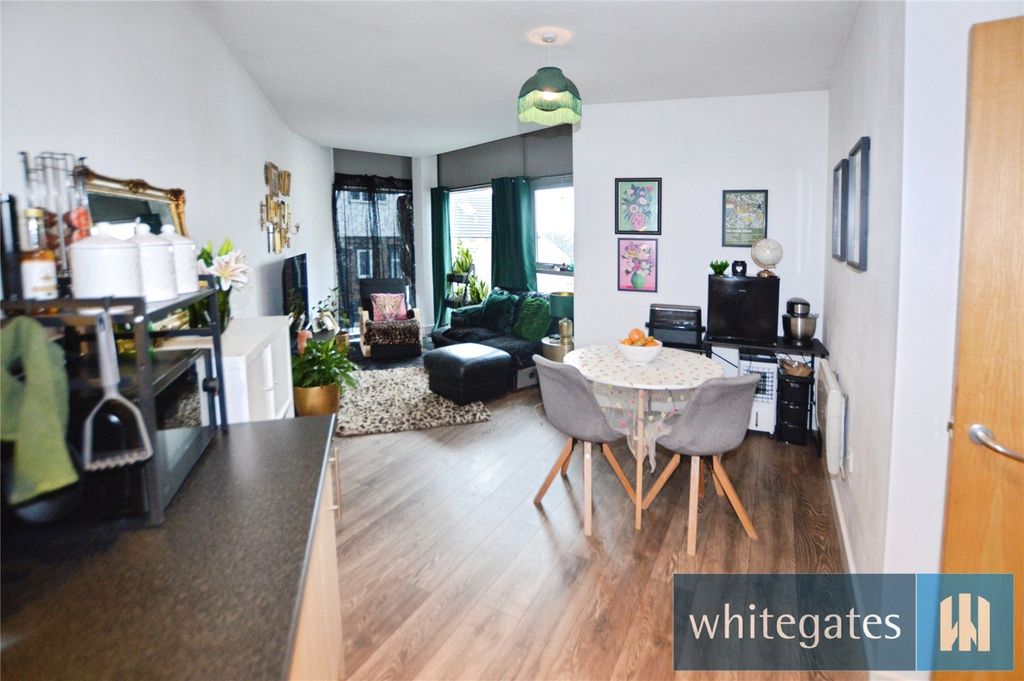 Property photo 3 of 11 Picture No. 04