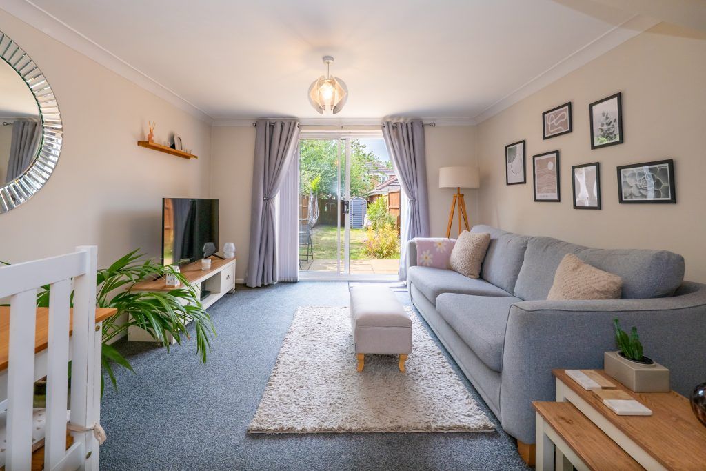 Property photo 2 of 19