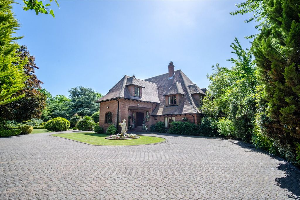 Property photo 1 of 39 Uplands