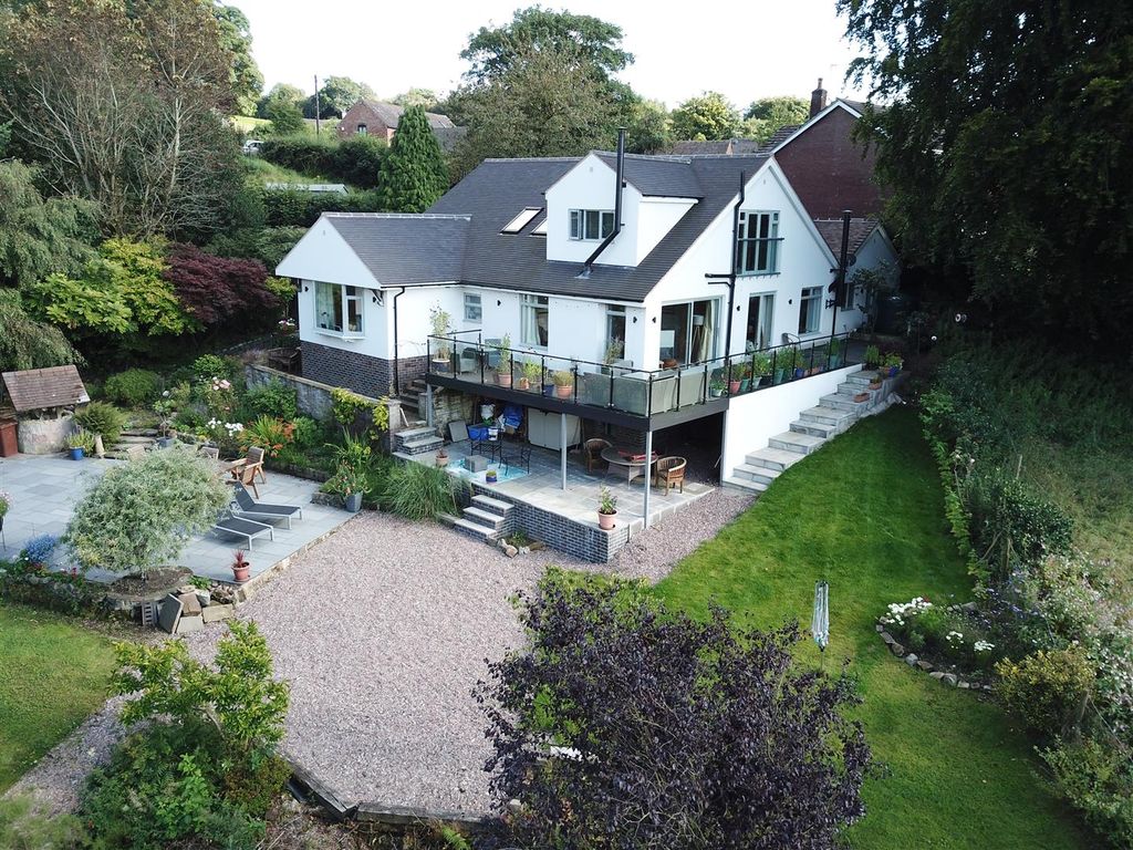 Property photo 1 of 43