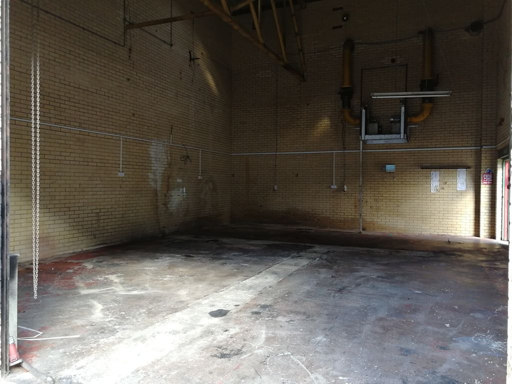 Property photo 3 of 4
