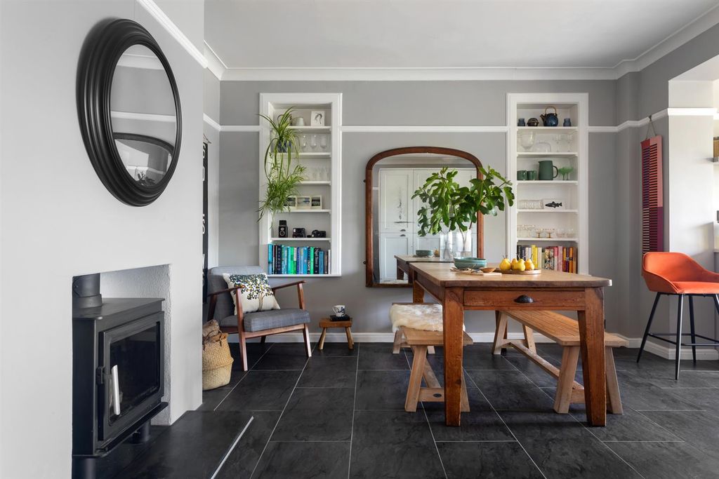 Property photo 3 of 29 Kitchen/Diner