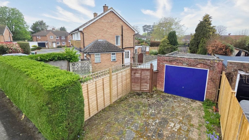 Property photo 2 of 22 Picture No. 25