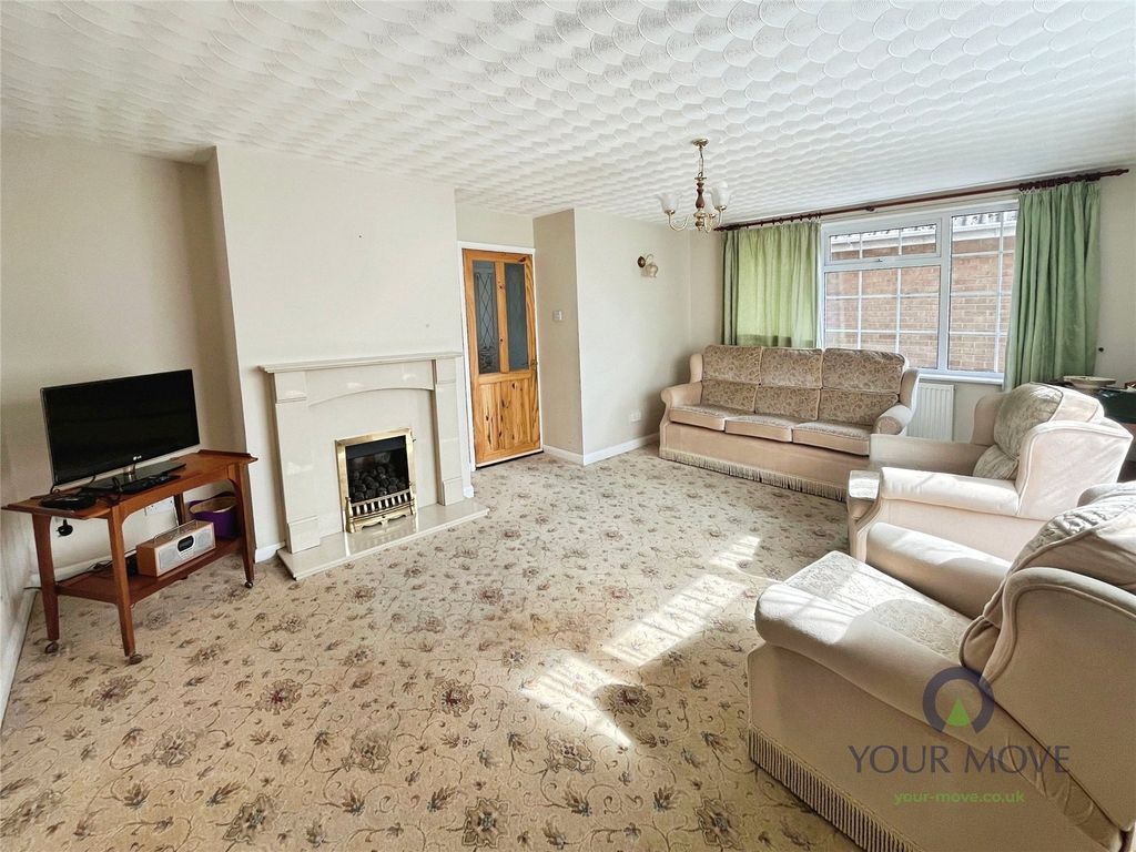 Property photo 2 of 12 Lounge
