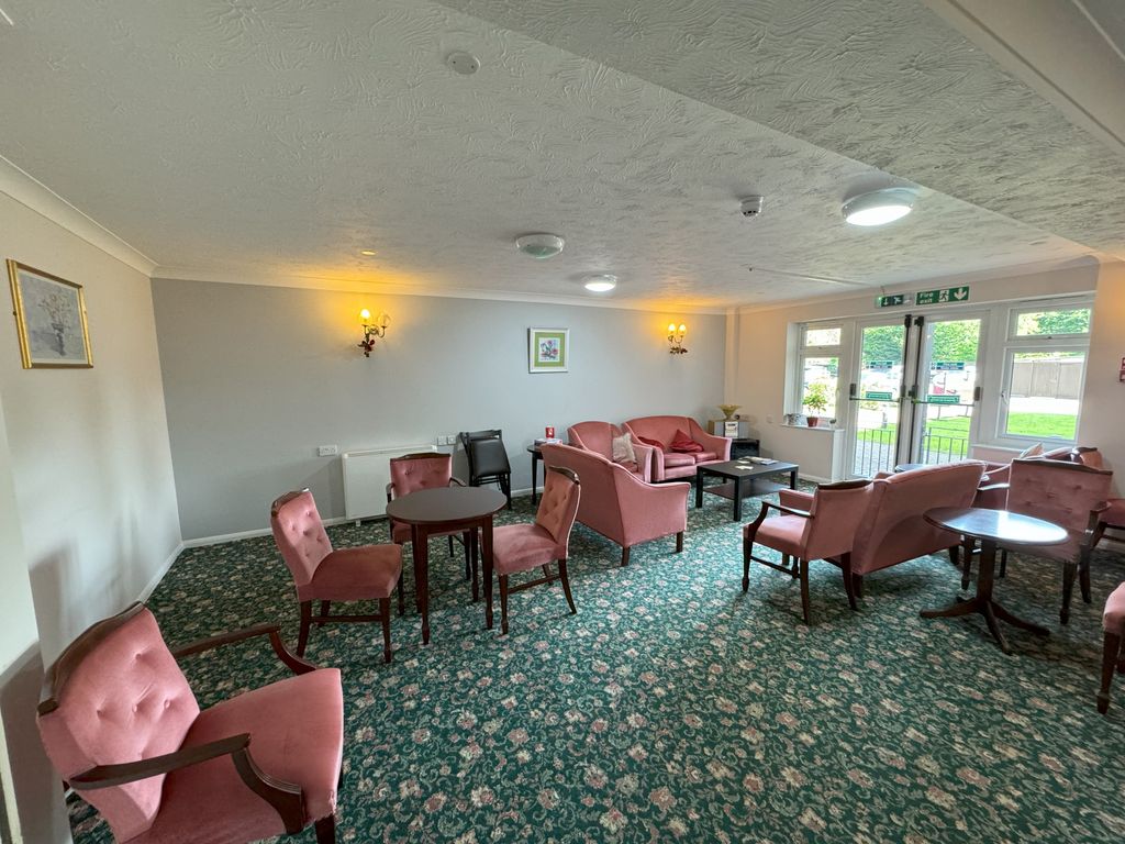 Additional image 11 of 1 bed flat for saleFairbanks Lodge, Furzehill Road, Borehamwood WD6