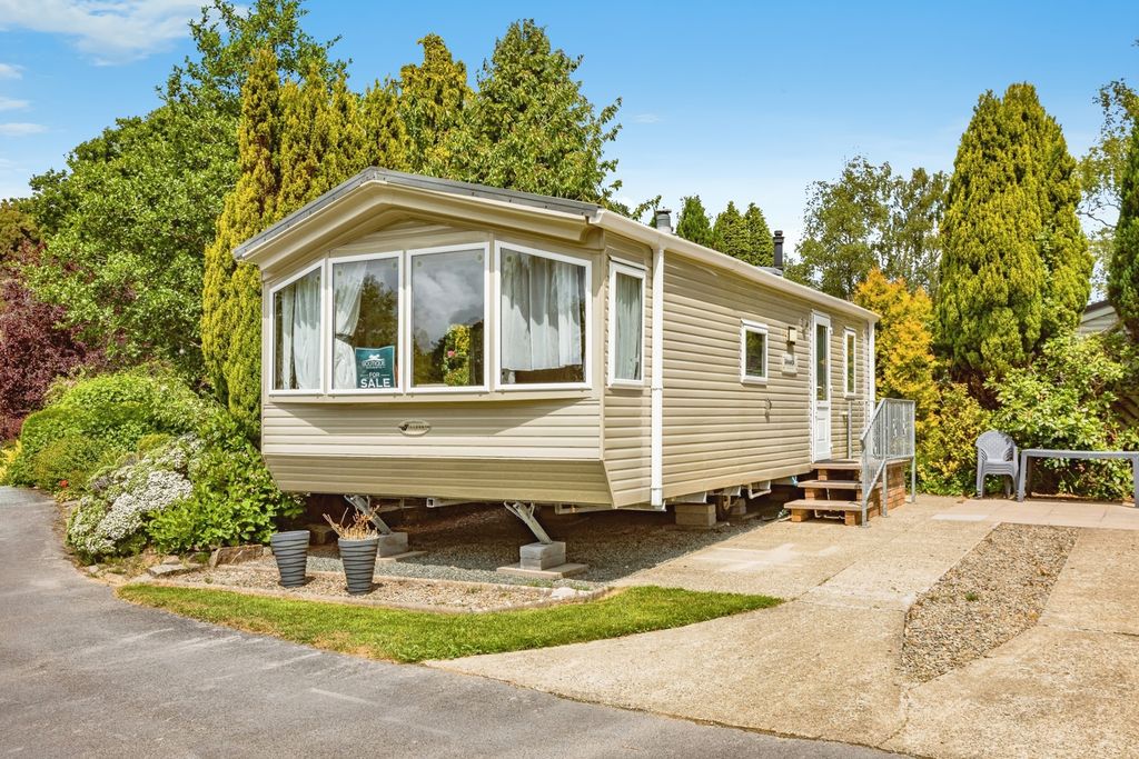 Property photo 1 of 15 Photo