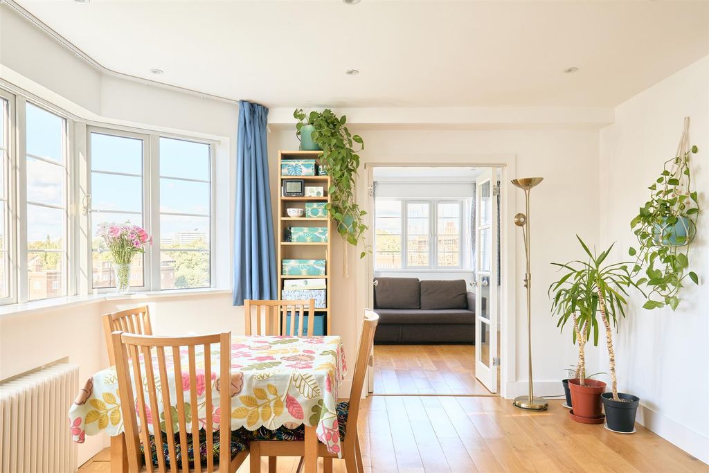 Property photo 3 of 30