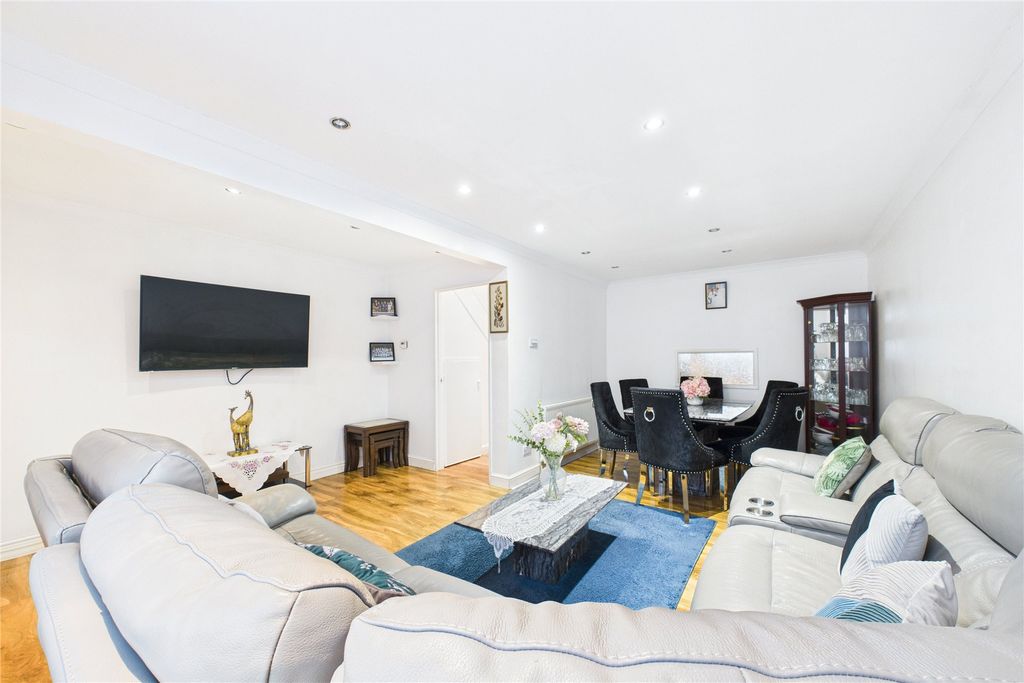 Property photo 3 of 12 Picture No. 44