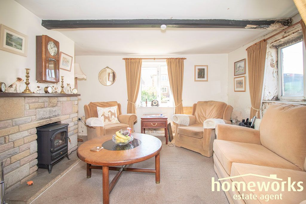 Property photo 2 of 11