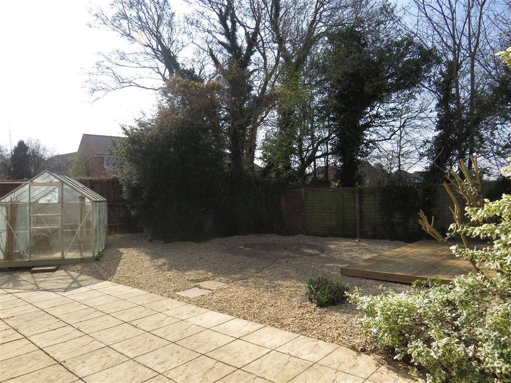 Property photo 2 of 13 Garden