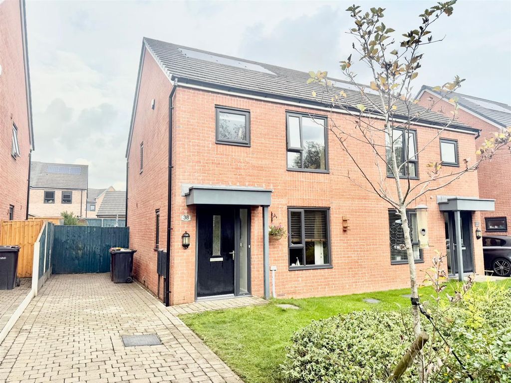 Property photo 1 of 19 91145A45-8A41-4952-964d-33511455F7B6(1).Jpeg