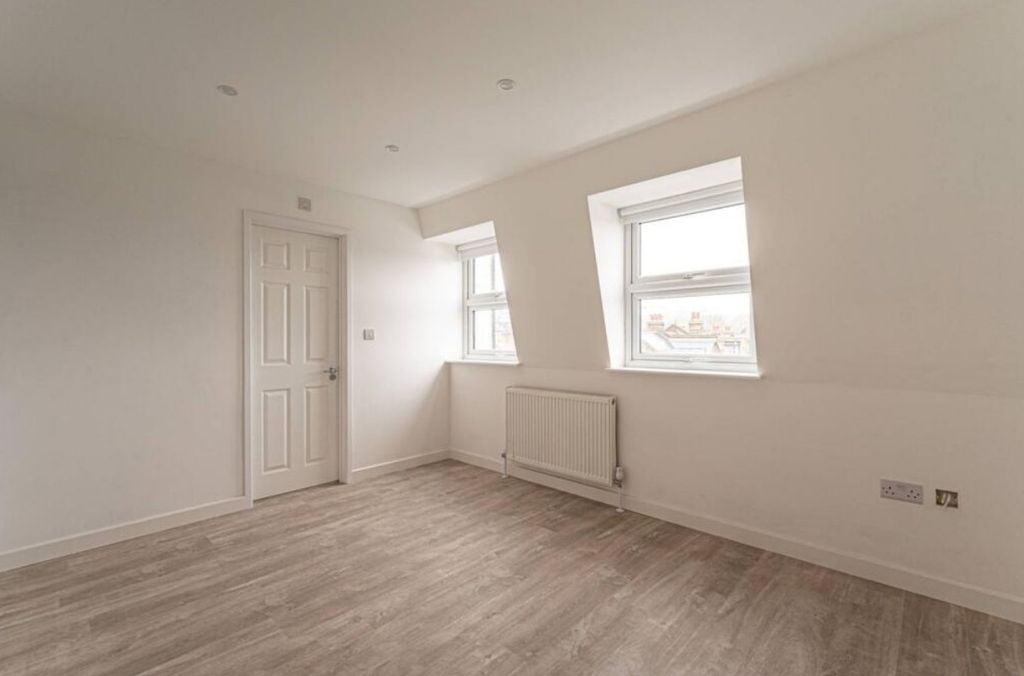 Property photo 2 of 6 4285861
