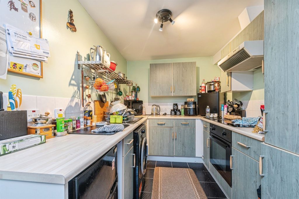 Additional image 7 of 1 bed flat for saleNavigation Rise, Milnsbridge, Huddersfield HD3