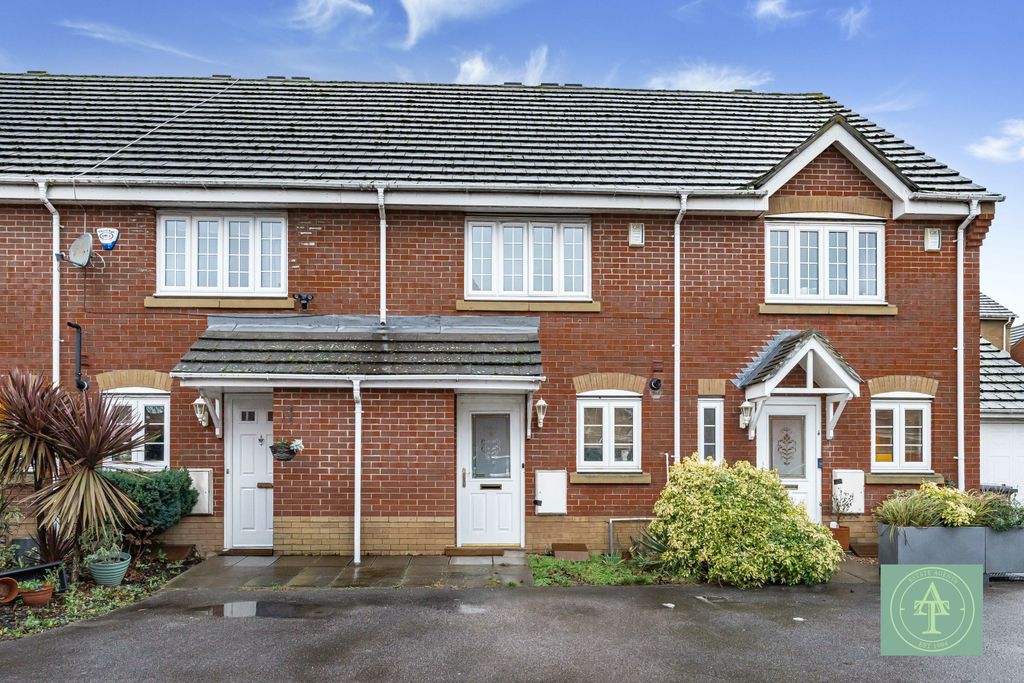 Property photo 1 of 21 Two Bedroom Terraced House