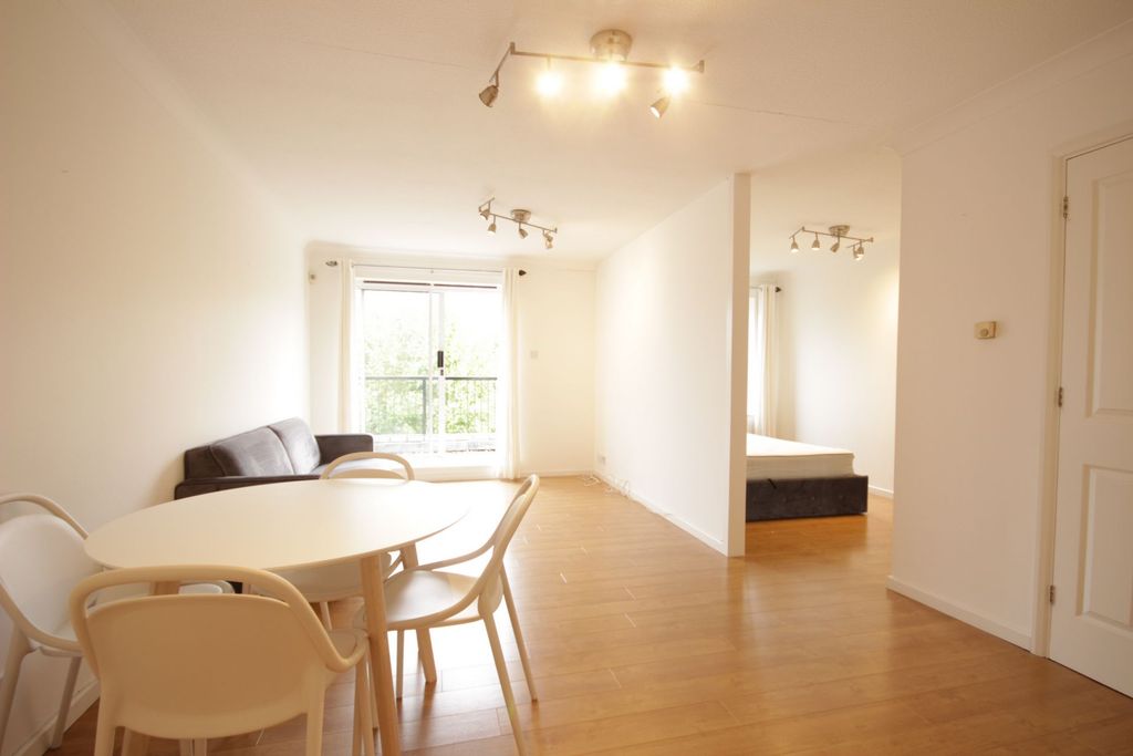 Property photo 3 of 6 Photo 3