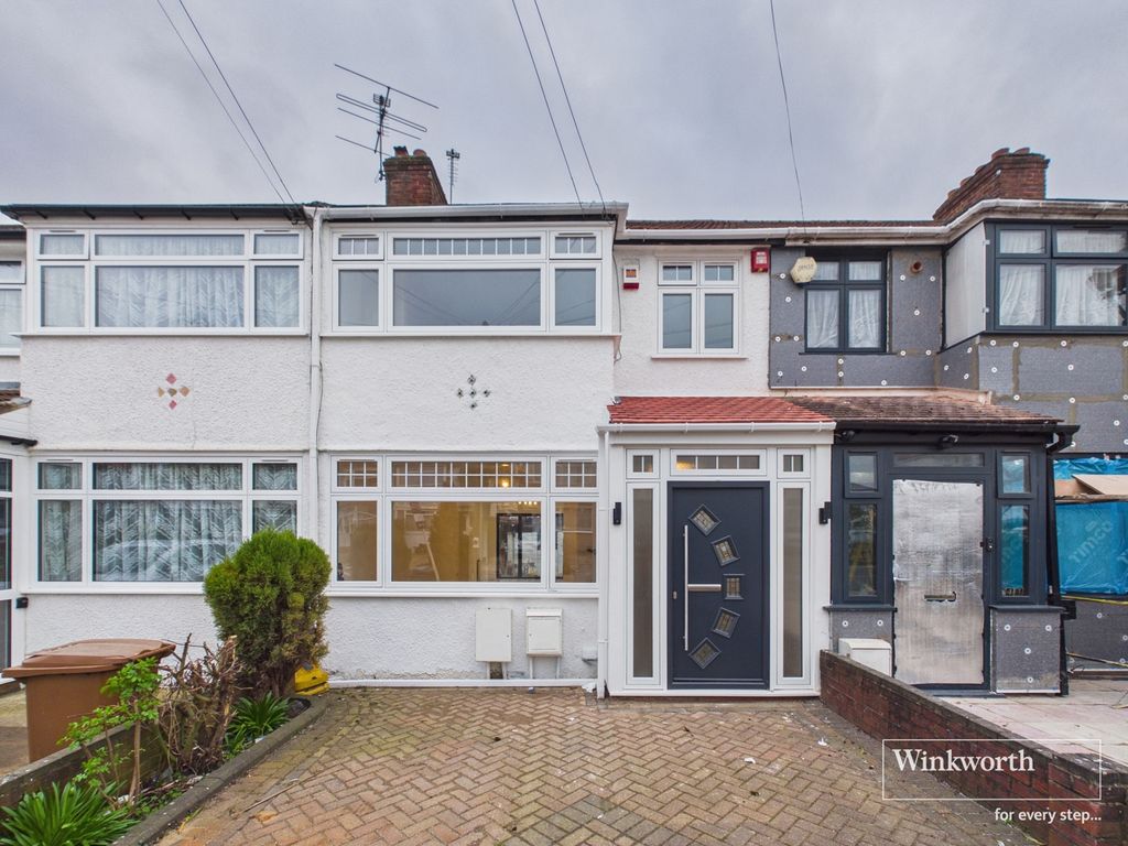 Property photo 3 of 15 Front