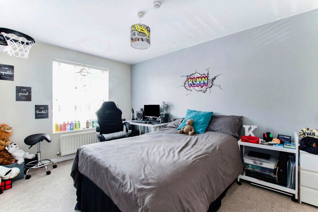 Property photo 3 of 8