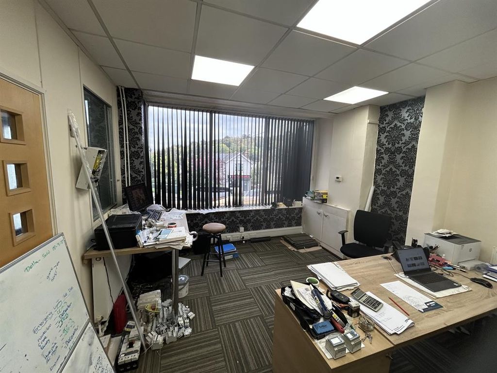 Property photo 2 of 3 Photo