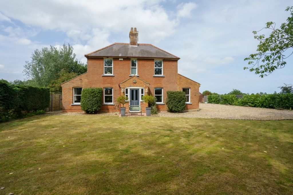 Property photo 1 of 30