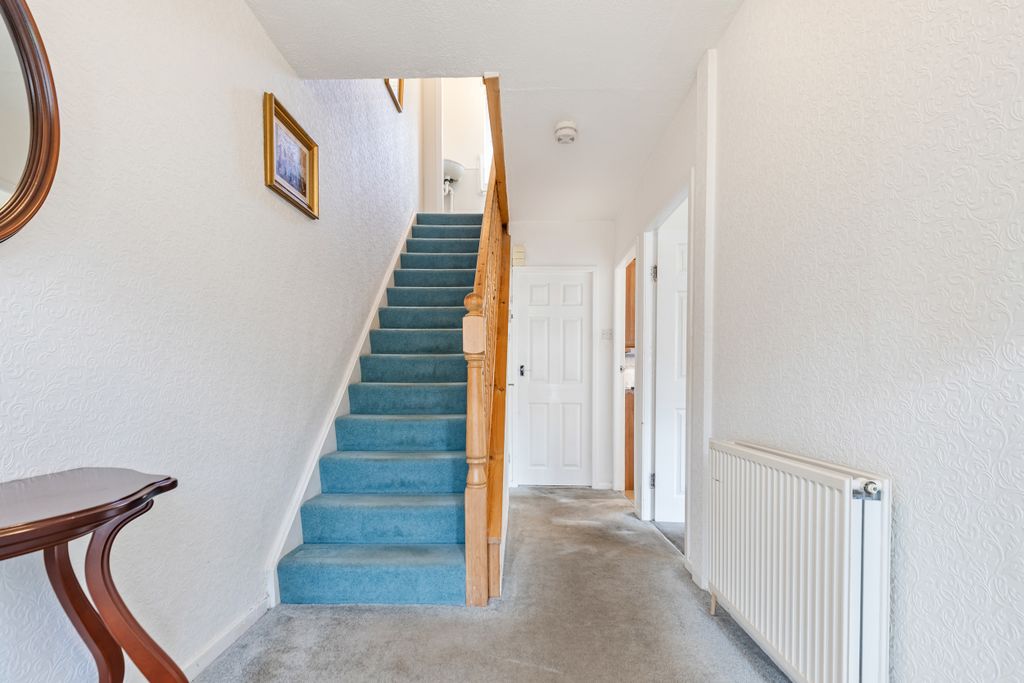 Property photo 2 of 23