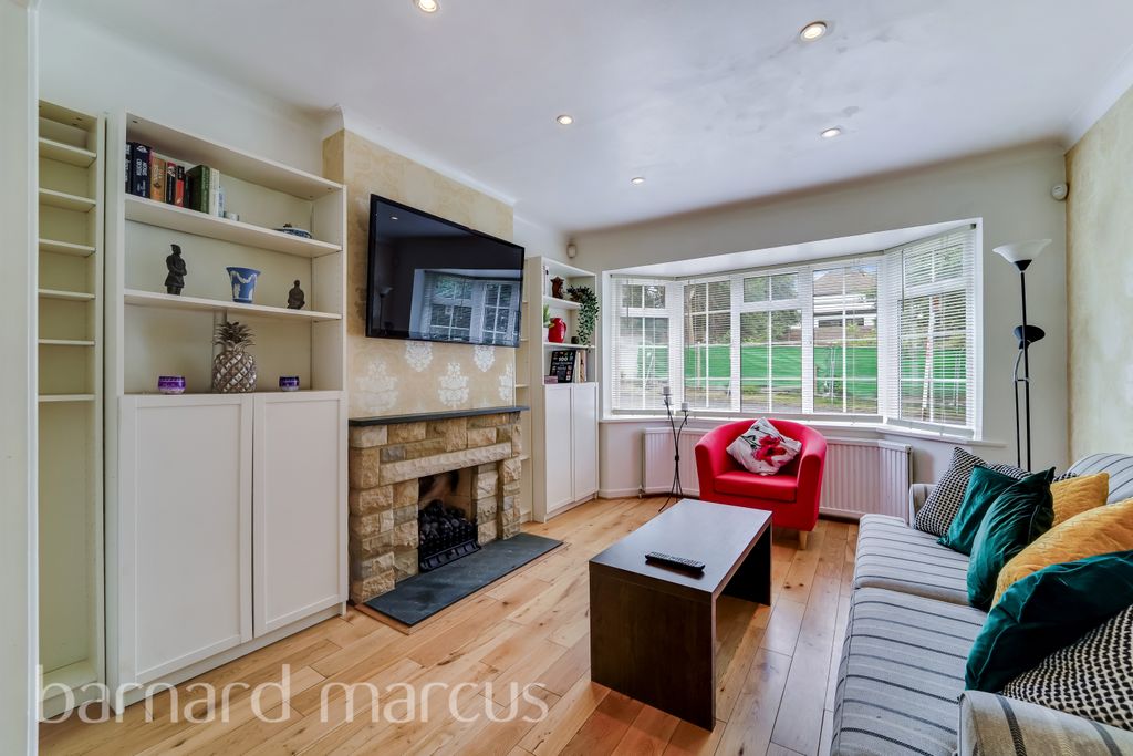 Property photo 2 of 12 Image