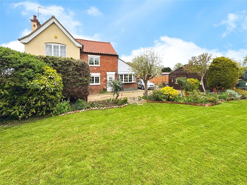 Property photo 1 of 24 Outside