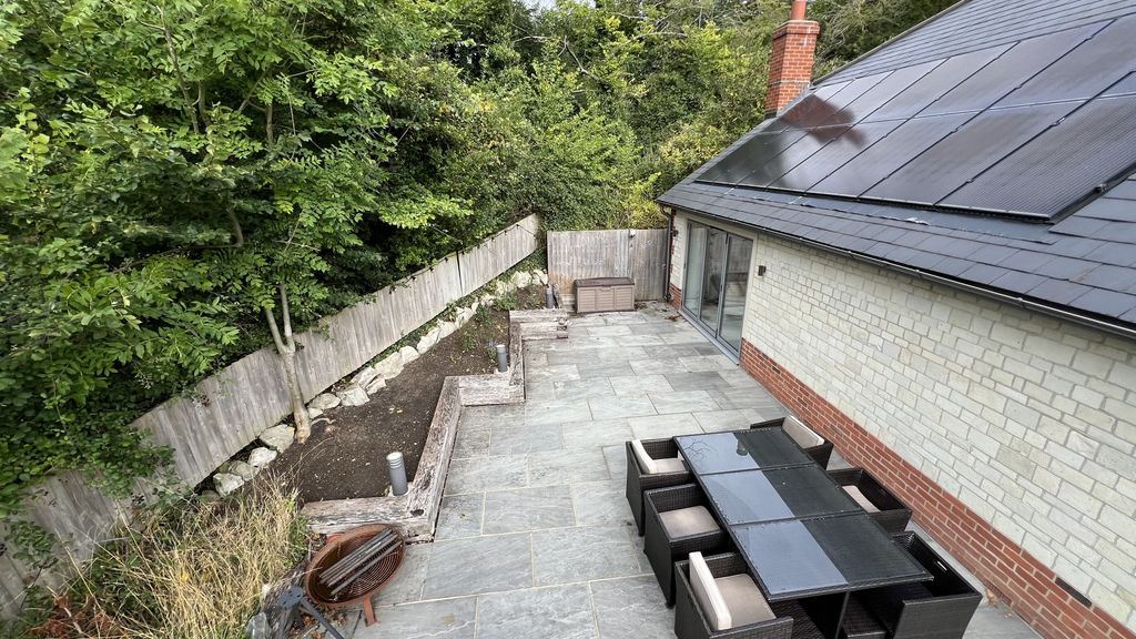 Property photo 2 of 38