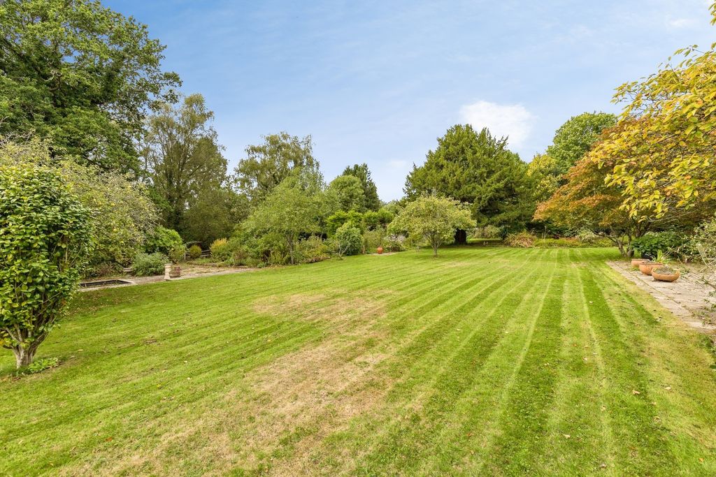 Property photo 2 of 28 Pbox-Img.Jpg