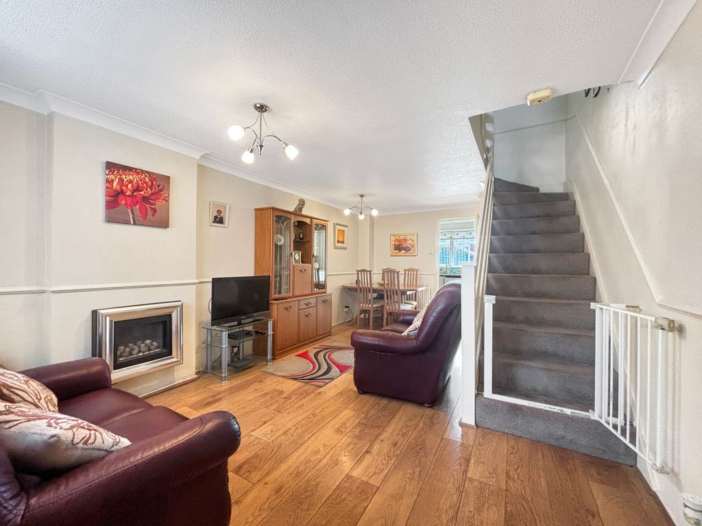 Property photo 2 of 19 7A5A7F4A927c47Bd4E856c4Eefba704cc7A0Cbea