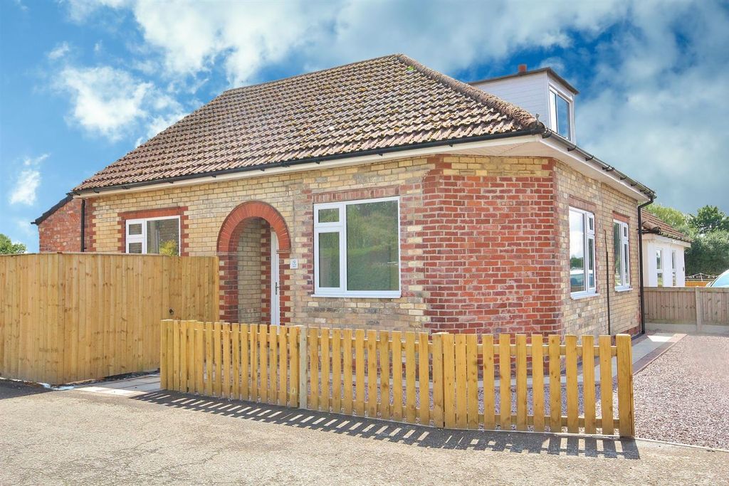 Property photo 1 of 14 Front External