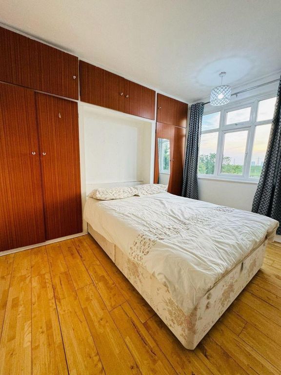 Property photo 1 of 3