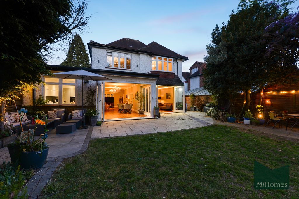 Property photo 2 of 45