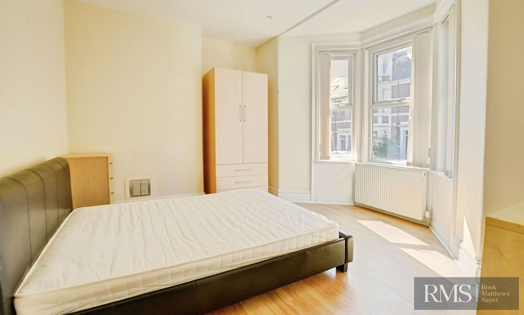 Property photo 2 of 8 Photo 1