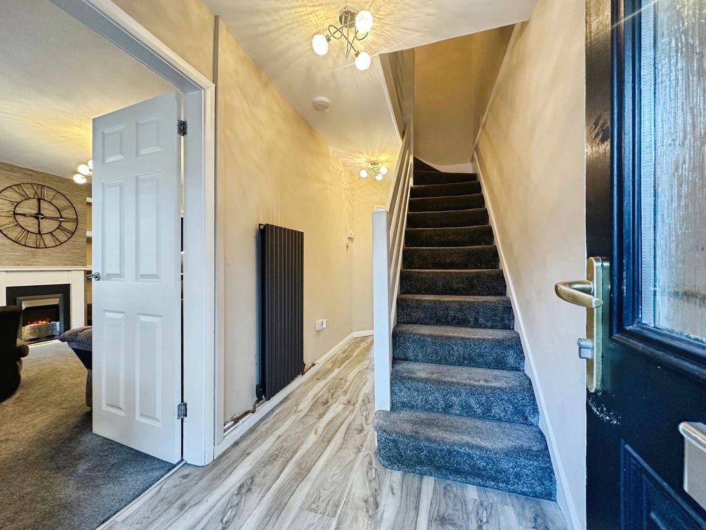 Property photo 2 of 36